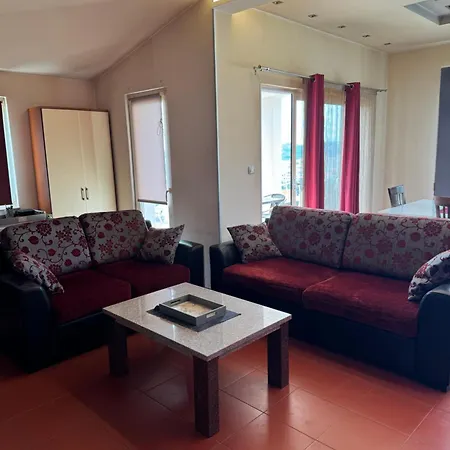 Pupina Apartment *