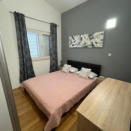 Pupina Apartment